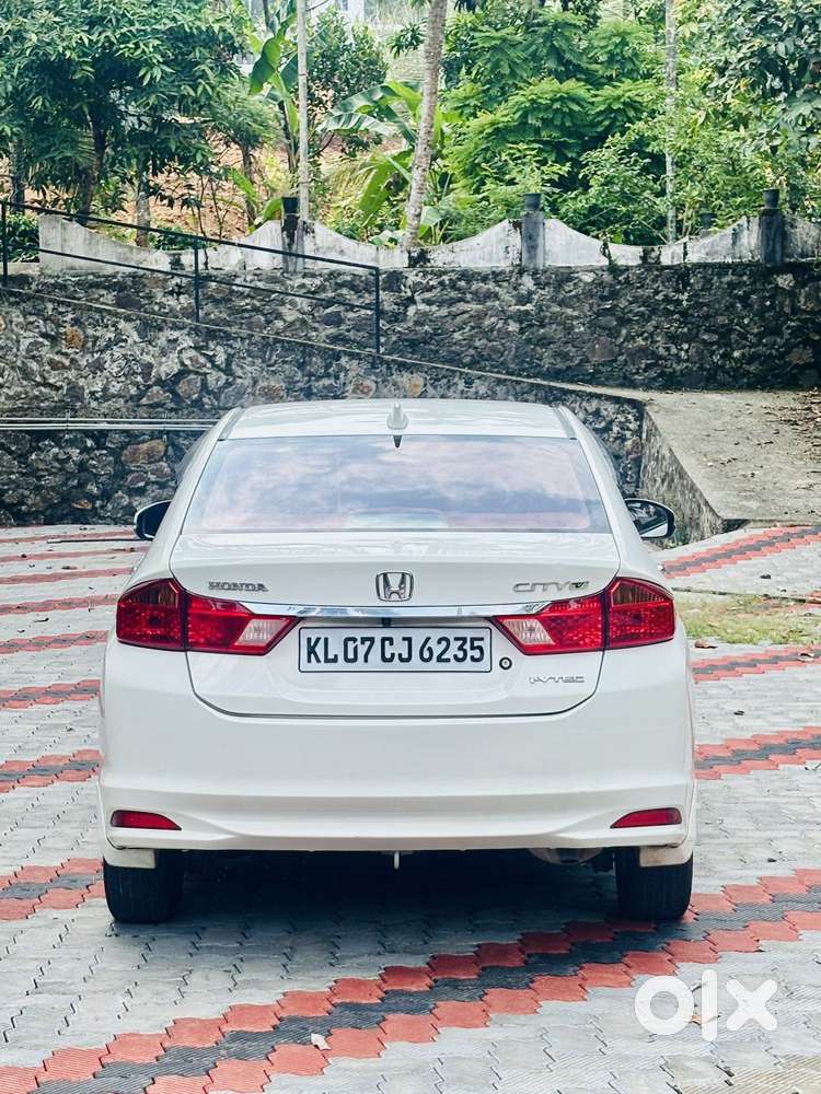 Honda City I-vtec V, 2017, Petrol