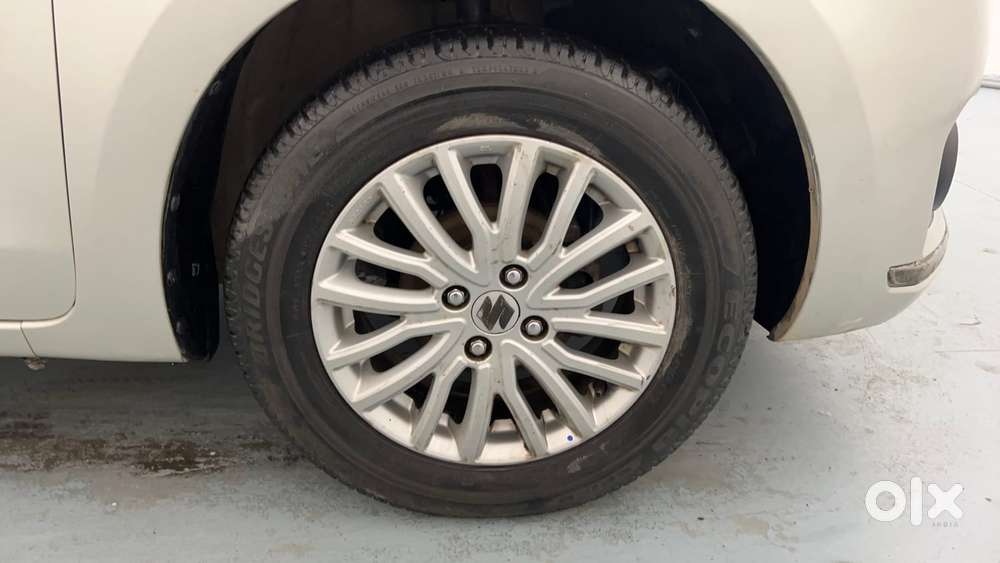 Maruti Suzuki Dzire 1.2 Zxi, 2019, Petrol