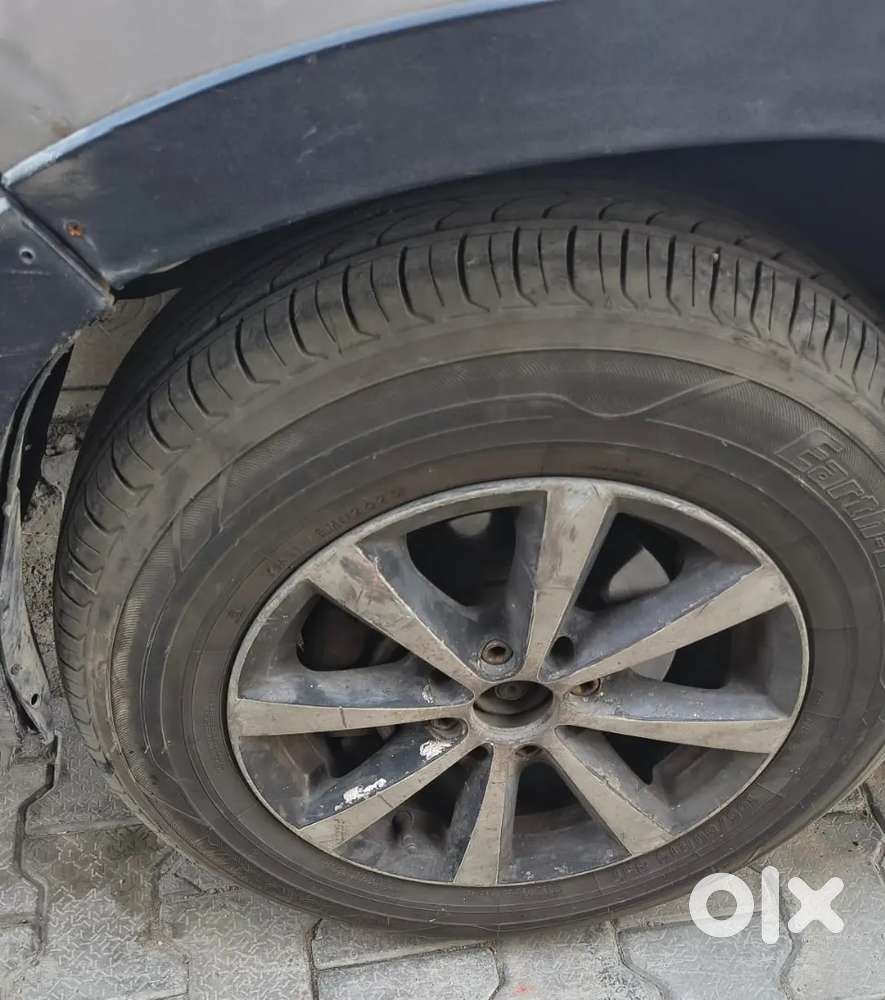 Mahindra Kuv 100 2017 Diesel 73000 Km Driven