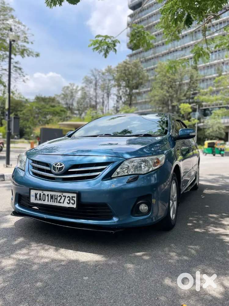 Toyota Corolla Altis 2011 Petrol Well Maintained