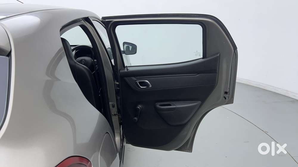 Renault Kwid 1.0 Rxt Sce Special (o), 2019, Petrol