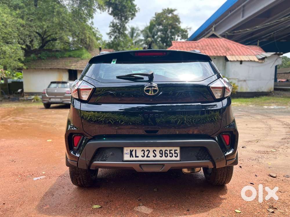 Tata Nexon Petrol 2022 Dark Edition