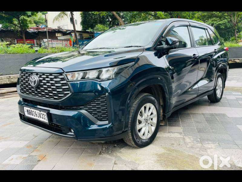 Toyota Innova Hycross Gx (o), 2025, Petrol