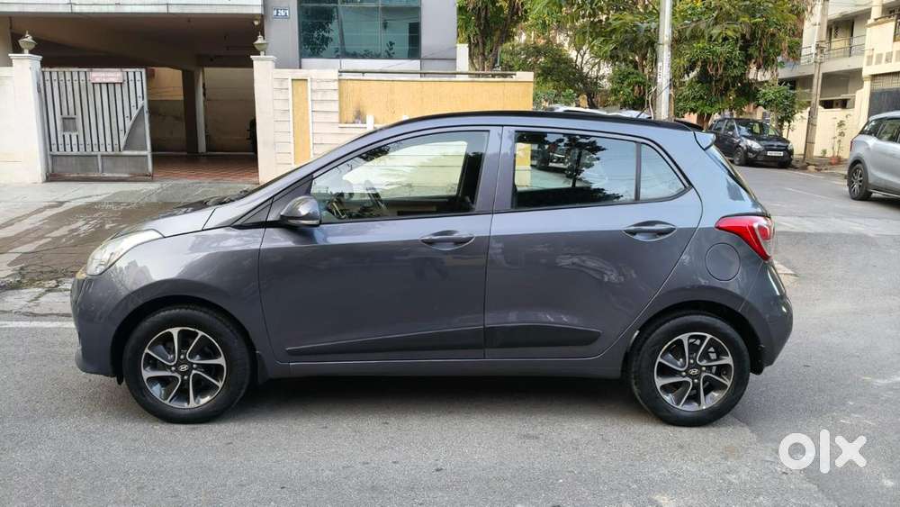 Hyundai Grand I10 At Sportz, 2017, Petrol