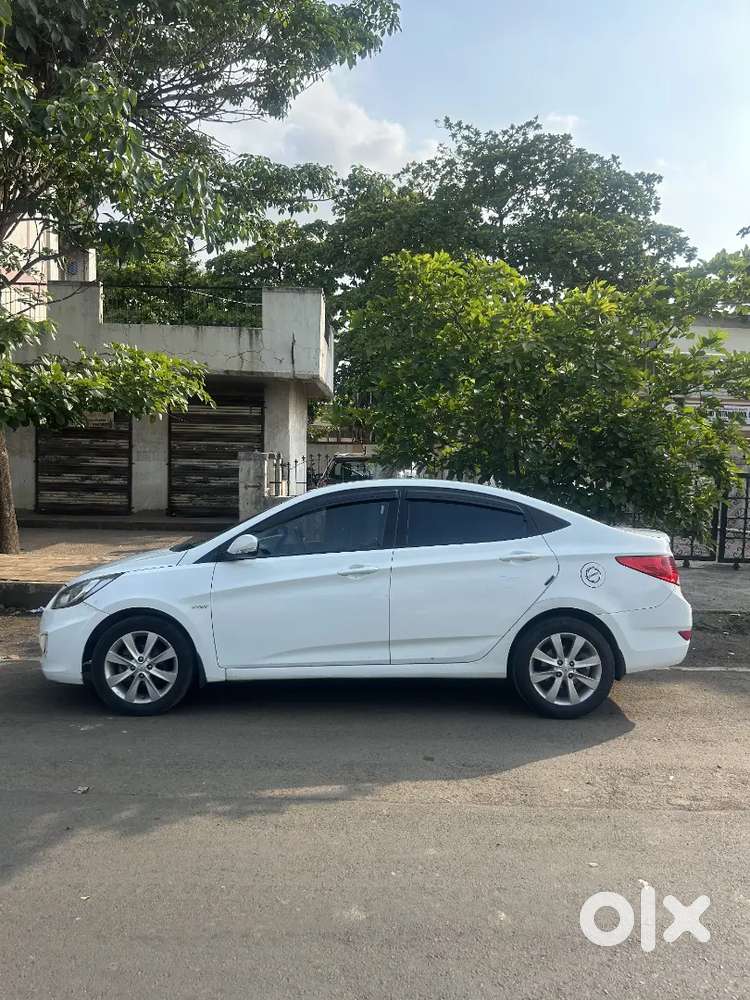 Hyundai Verna 2012 Petrol Well Maintained