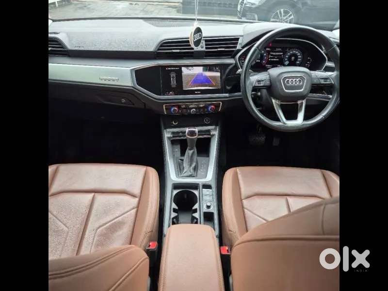 Audi Q3 40 Tfsi Premium Plus, 2023, Petrol