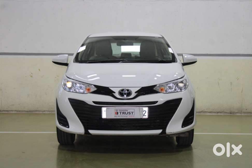Toyota Yaris J Cvt, 2018, Petrol