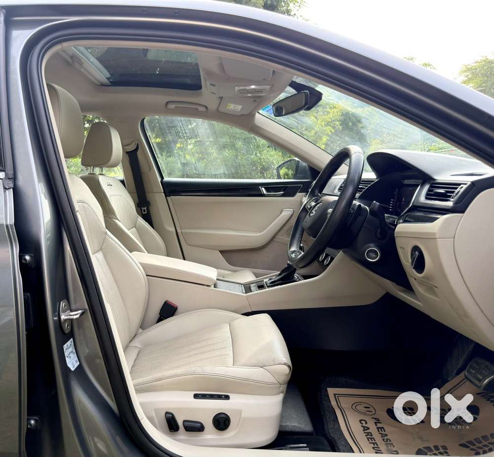 Skoda Superb 2.0 L&k Tsi At, 2022, Petrol