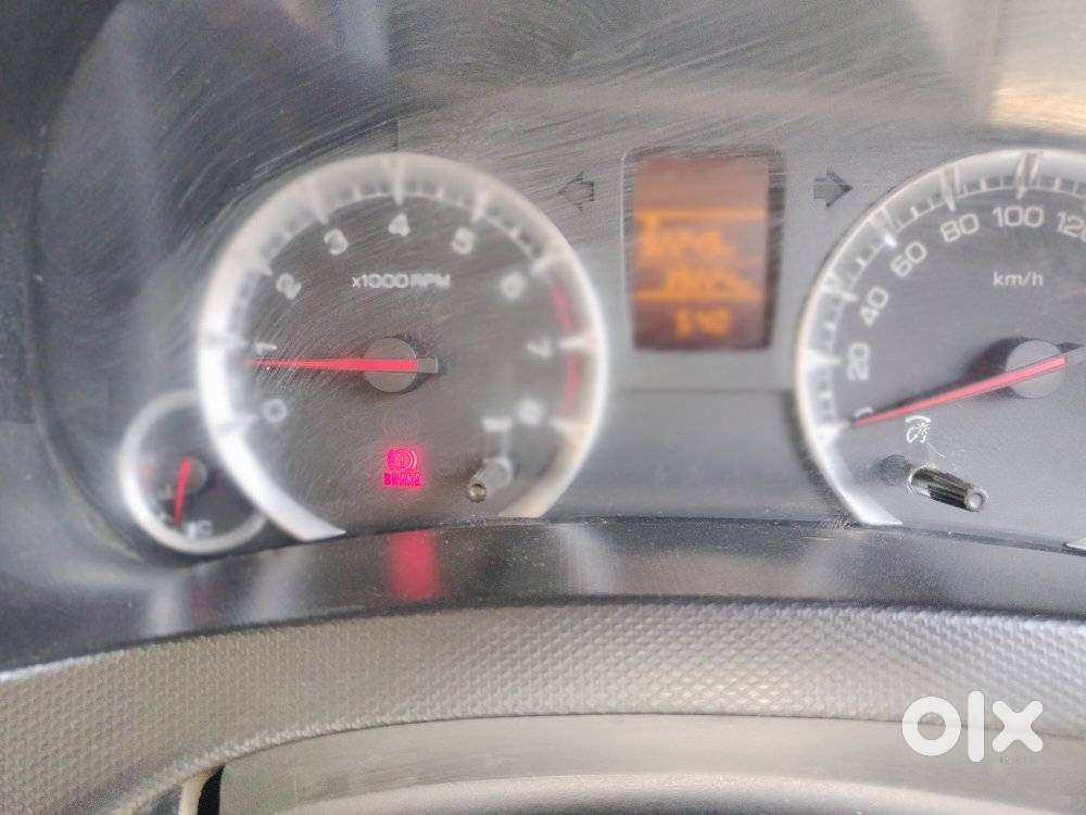Maruti Suzuki Swift Dzire 1.2 Vxi Bsiv, 2015, Petrol