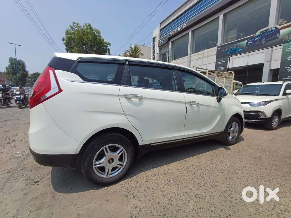 Mahindra Marazzo Diesel 2018