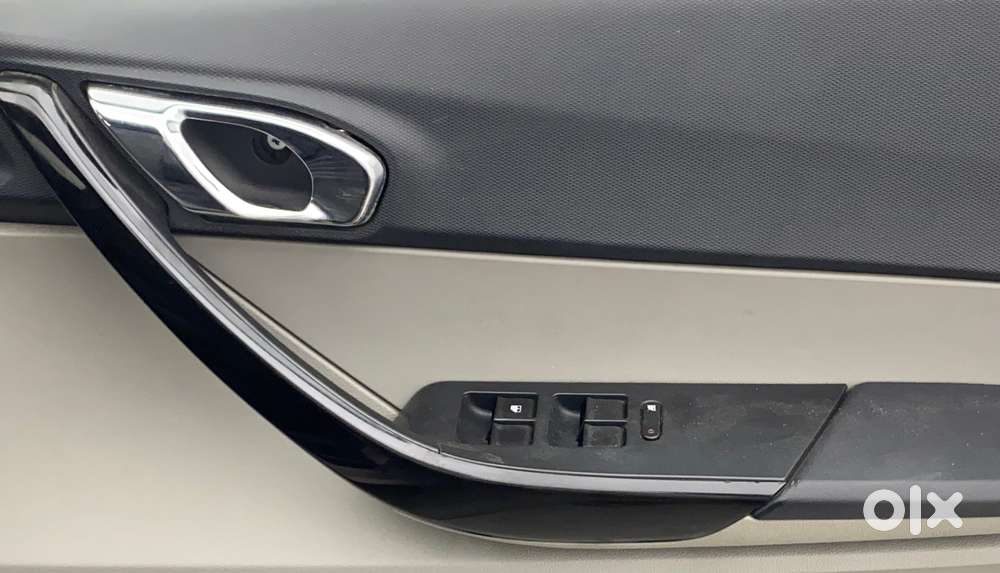 Tata Tiago 1.2 Revotron Xza, 2019, Petrol