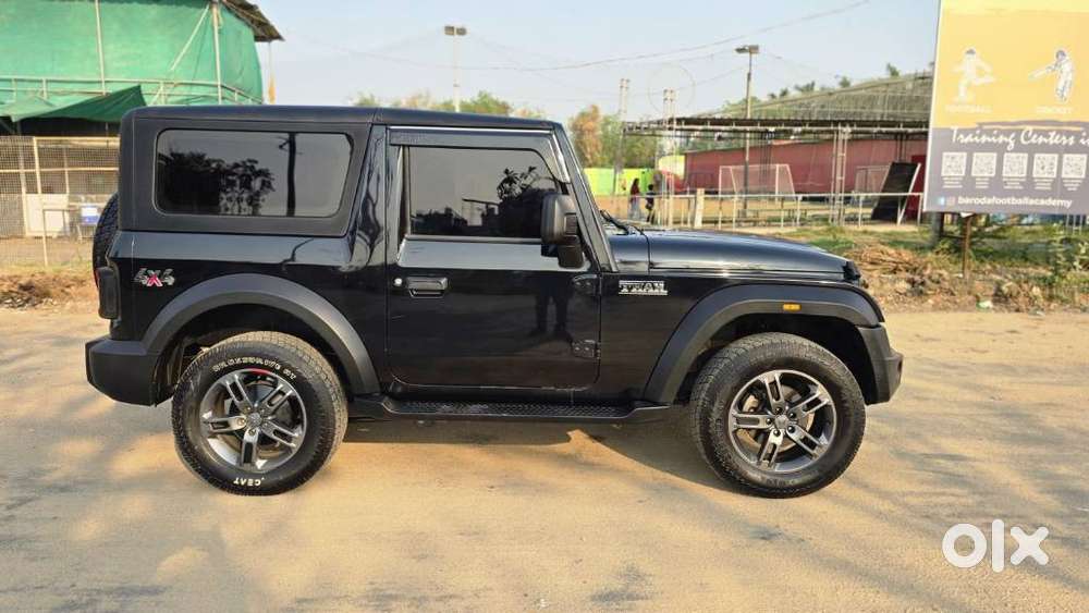 Mahindra Thar Lx Convertible Top Diesel Mt 4wd, 2023, Diesel