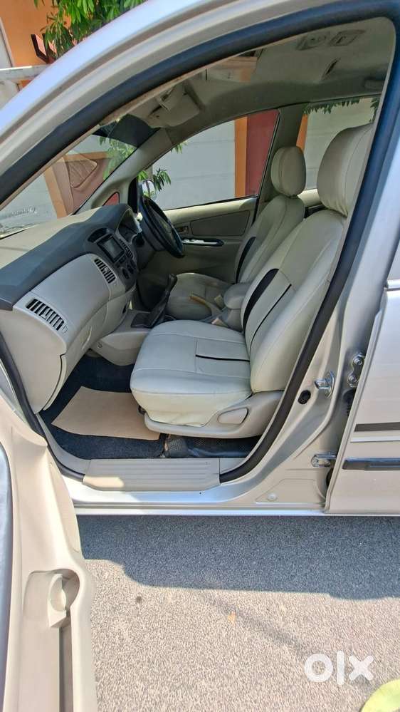 Toyota Innova 2.5 V 7 Str, 2009, Diesel