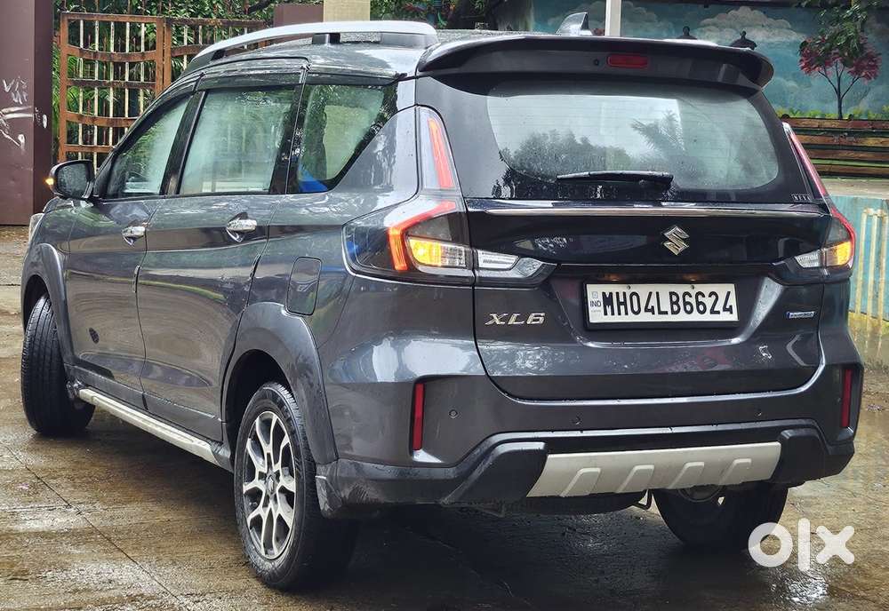 Maruti Suzuki Xl6 1.5 Alpha At, 2022, Petrol