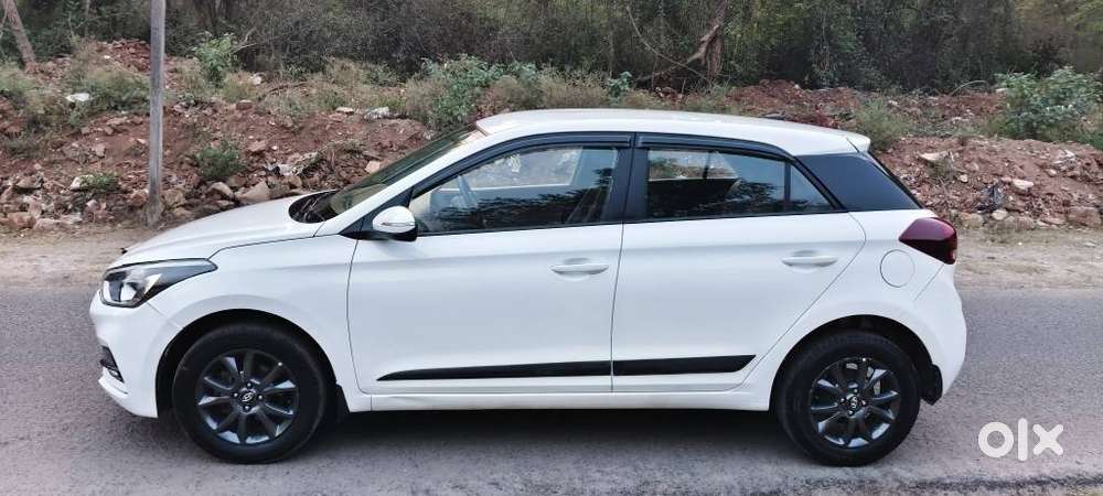 Hyundai Elite I20 Sportz (o) 1.2, 2019, Petrol