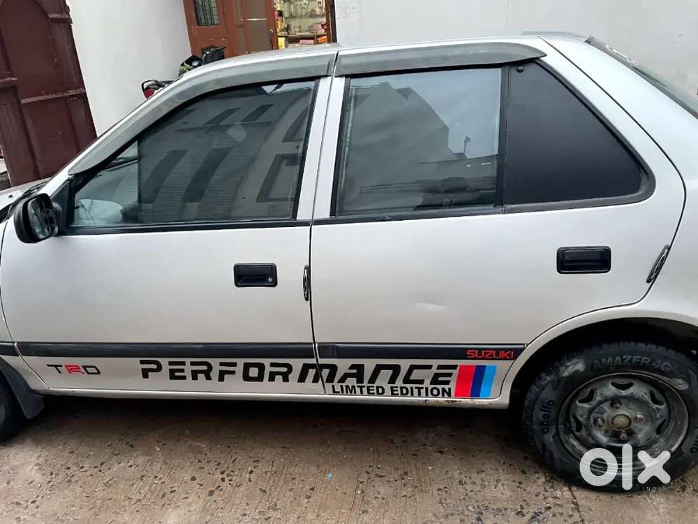 Maruti Suzuki Esteem 2005 Petrol Well Maintained