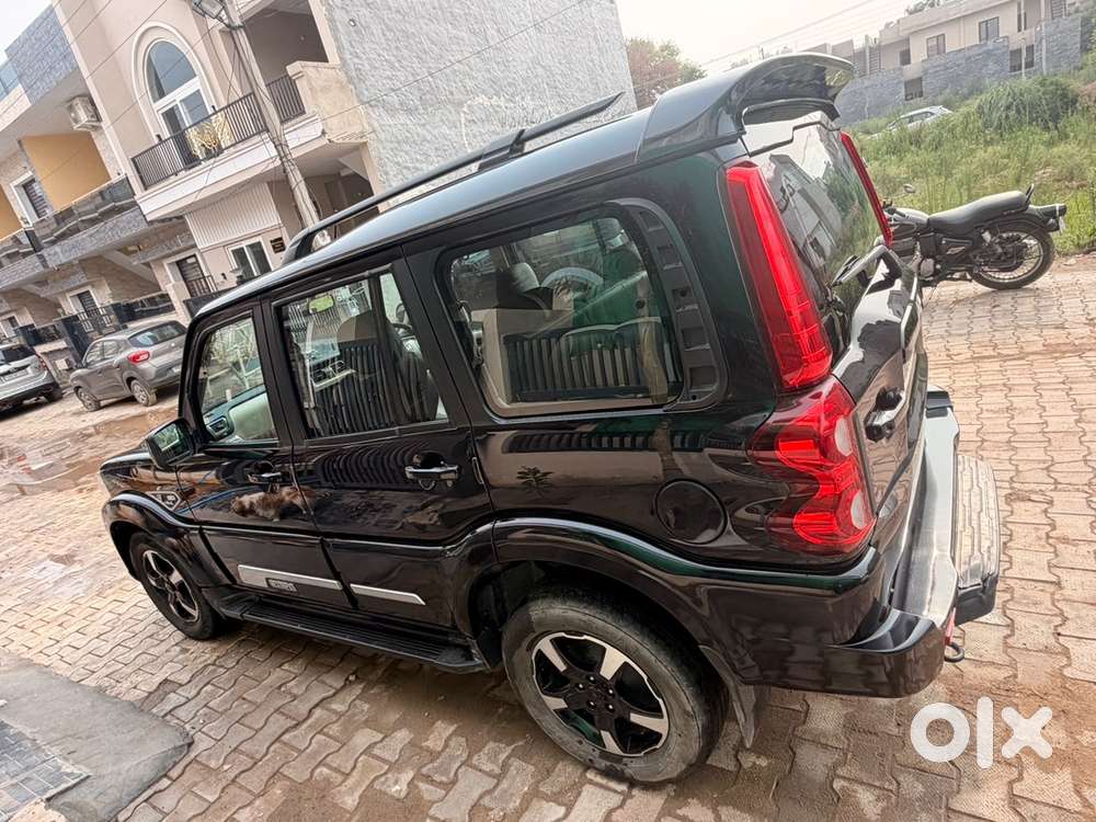 Mahindra Scorpio Classic 2023 Diesel 54500 Km Driven