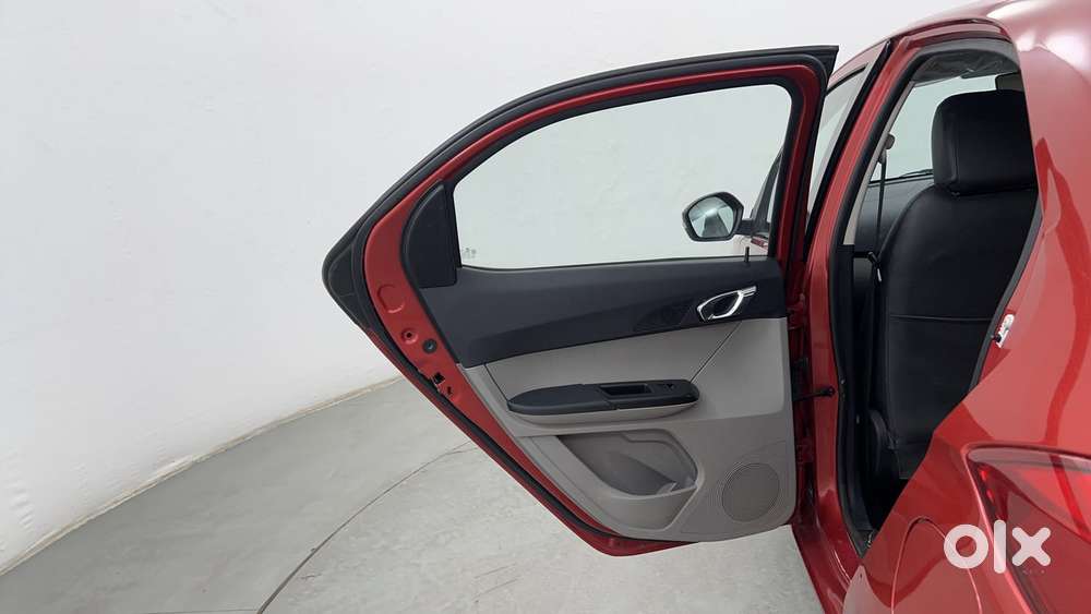 Tata Tiago Xza Plus, 2019, Petrol