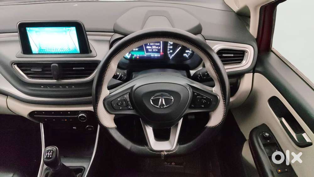 Tata Altroz Xz Plus I-turbo (s), 2023, Petrol