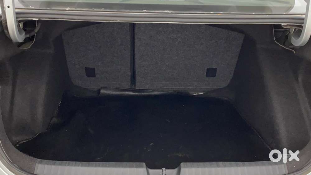 Skoda Slavia 1.0 Ambition Tsi At, 2023, Petrol