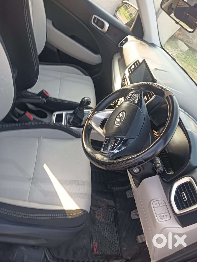 Hyundai Venue 1.2 S (o), 2023, Petrol