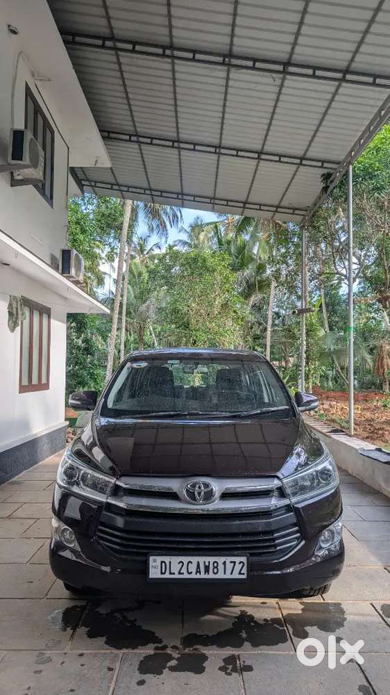 Innova Crysta 2.4 V Manual