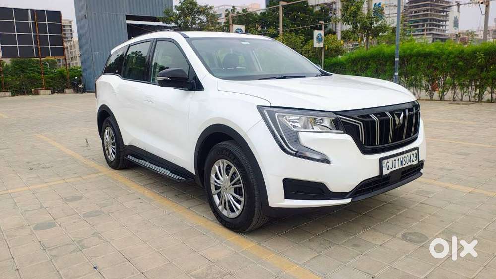 Mahindra Xuv700 2.2 Ax 5 Diesel Mt 7 Str, 2024