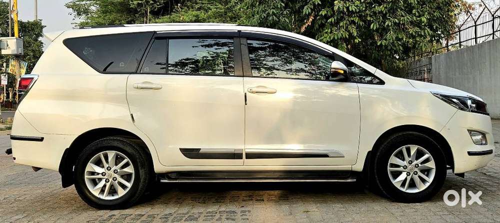 Toyota Innova Crysta 2.4 G Mt 8s, 2020, Diesel