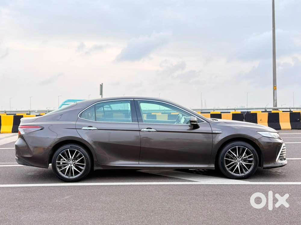 Toyota Camry 2.5 Hybrid, 2022, Petrol