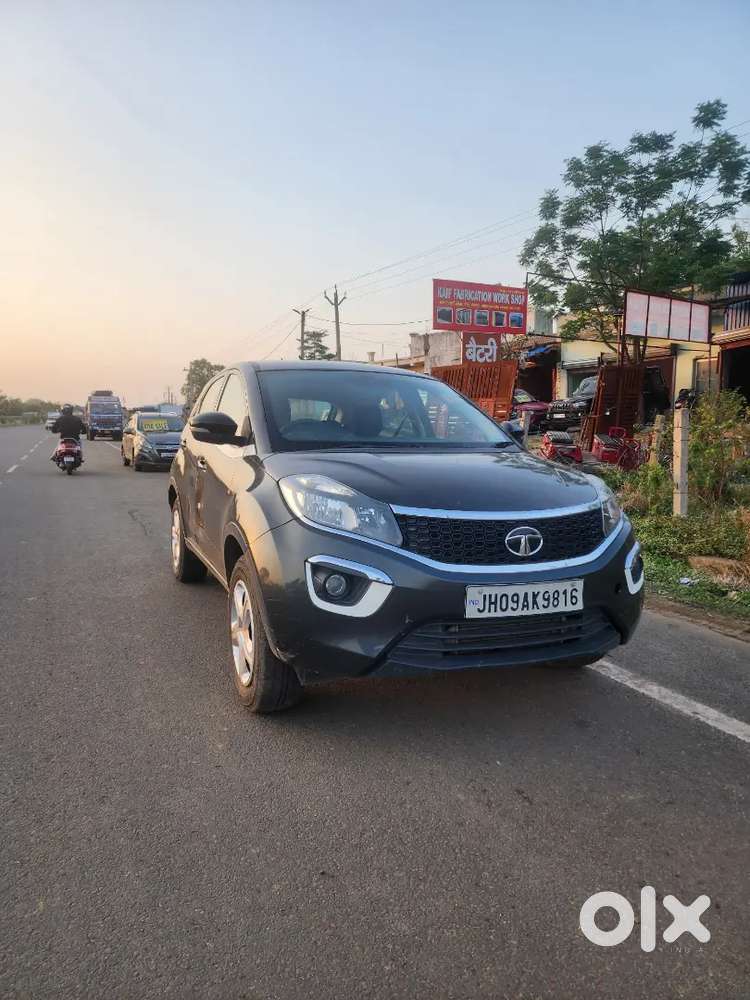 Tata Nexon 2018 Petrol 70000 Km Driven
