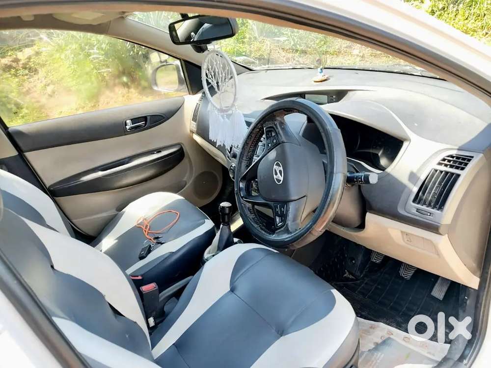 2013 Hyundai I20 Asta Petrol, Top End Varient,new Shape