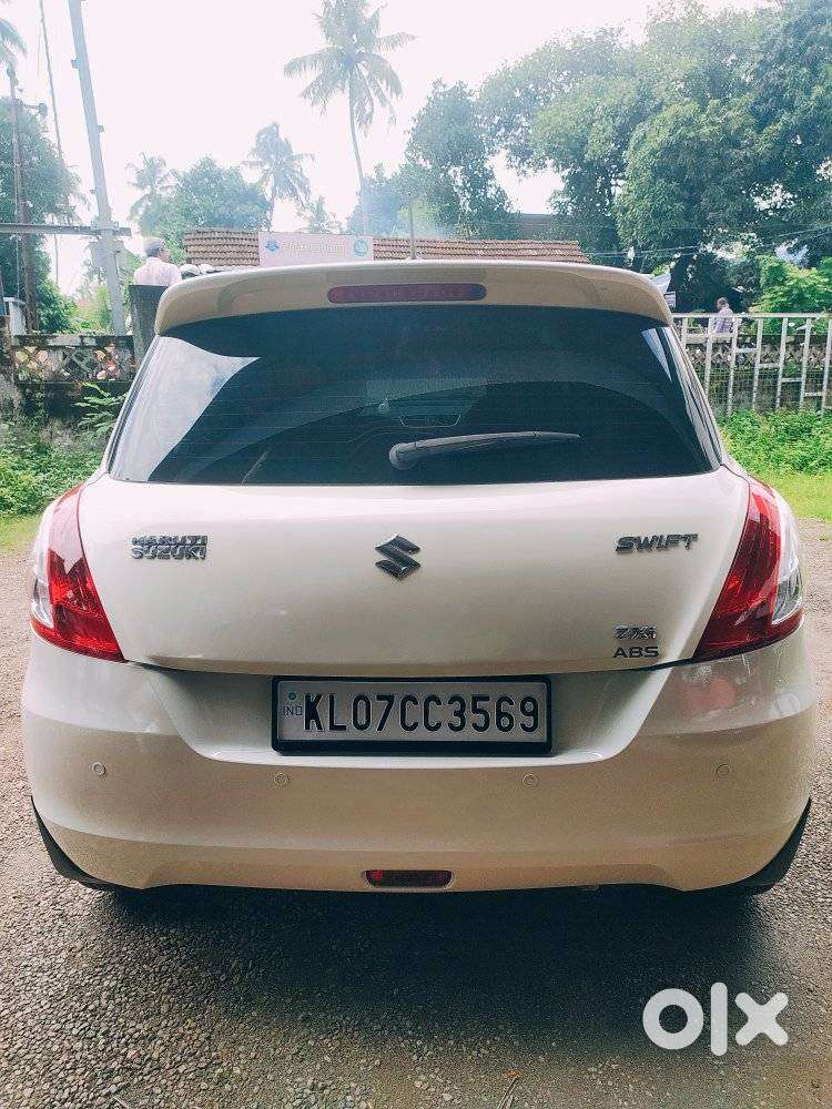 Maruti Suzuki Swift Zxi, 2015, Petrol