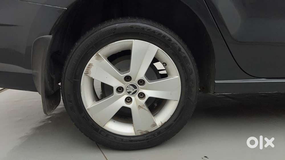 Skoda Rapid 1.6 Mpi At Style, 2017, Petrol