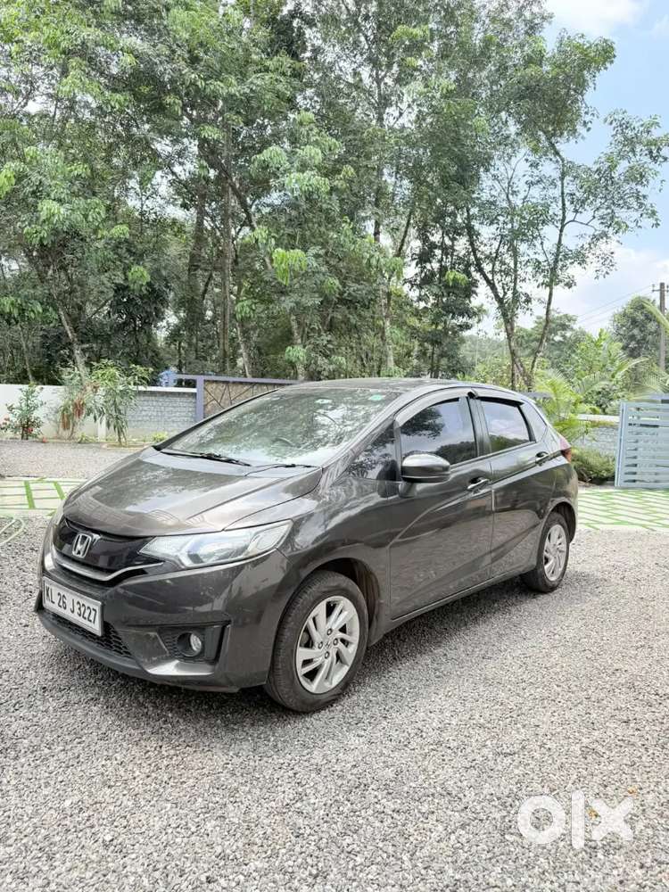 Honda Jazz 2018 Petrol Well Maintained Full Showroom Seevice
