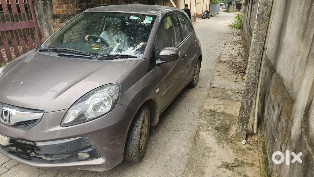 Honda Brio 2013 Petrol Well Maintained