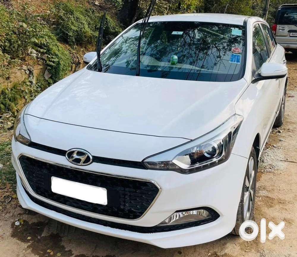 Hyundai I20 Asta O 1.2 Key Less Top Varient