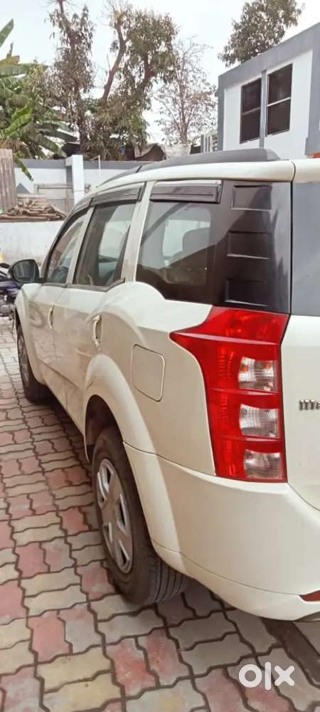 Mahindra Xuv500 2016 Diesel 106000 Km Driven