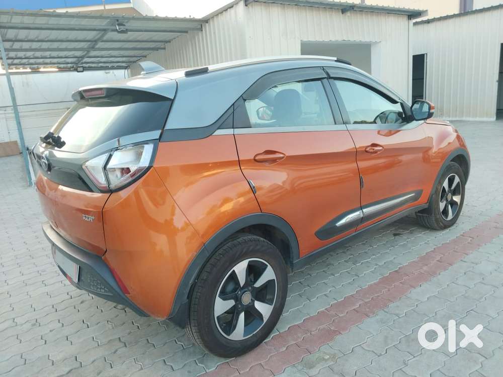 Tata Nexon Amt Xza Plus, 2018, Petrol