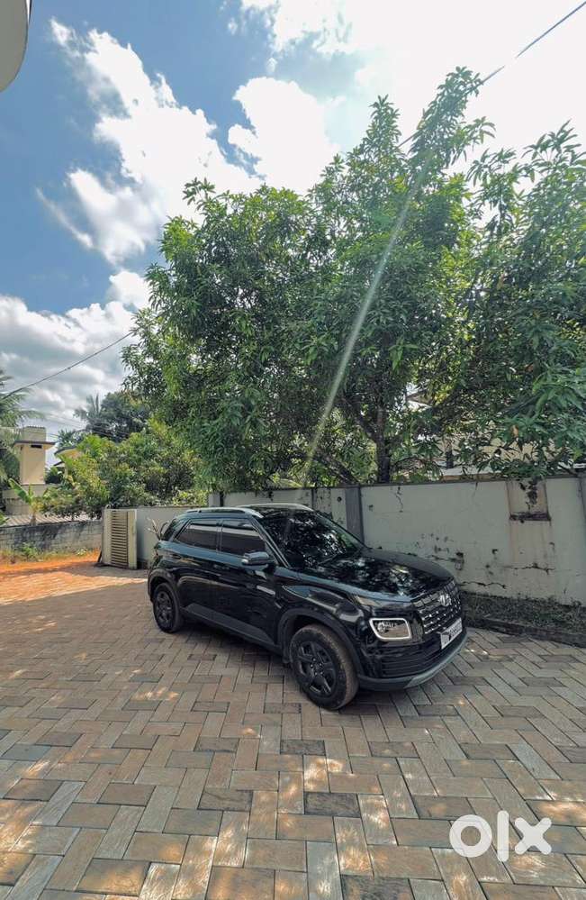 Hyundai Venue S Plus Mt 1.2 Kappa, 2023, Petrol