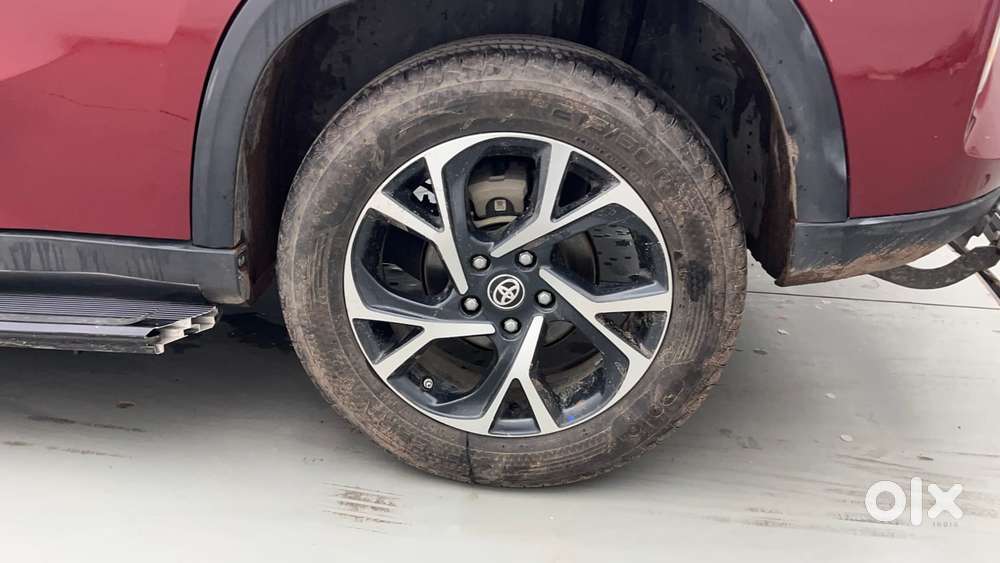 Toyota Urban Cruiser Hyryder 1.5 V Hybrid, 2024, Cng & Hybrids