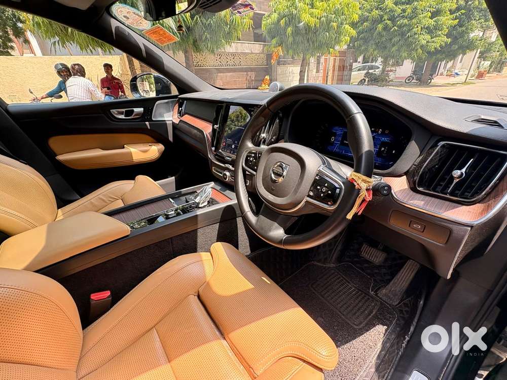 Volvo Xc60 2.0 B5 Ultimate, 2024, Petrol