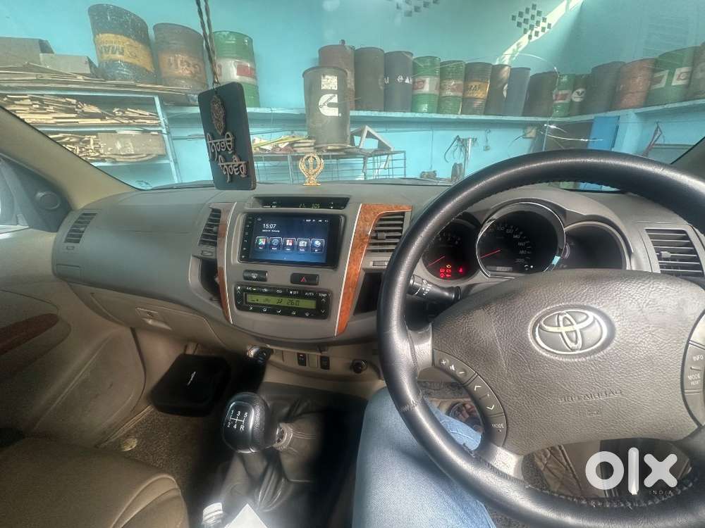 Toyota Fortuner 2011 Diesel Well Maintained