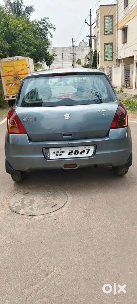 Touch Screen Reverse Camera New Battery New Tyres Center Locking