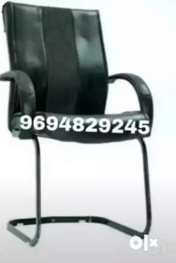 Library deals chair olx