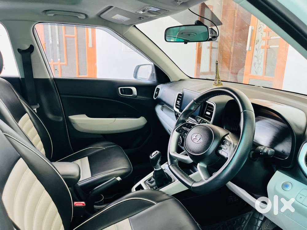 Hyundai Venue 2022 Diesel Well Maintained