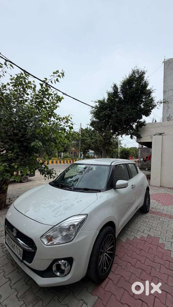 Maruti Suzuki Swift Vxi Optional, 2022, Petrol