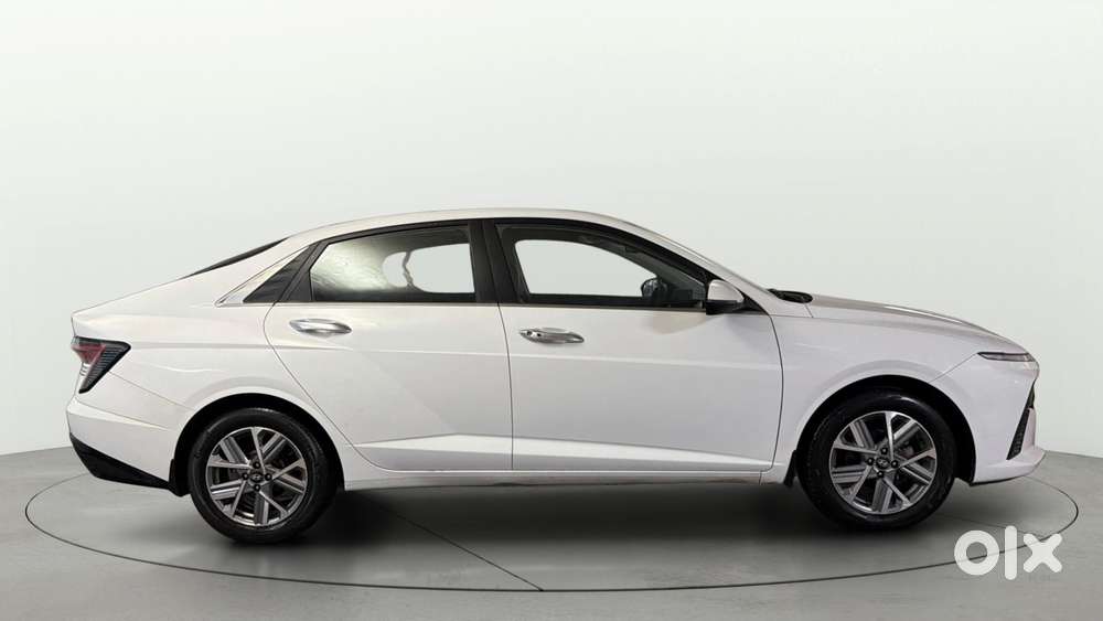 Hyundai Verna 1.5 Mpi Mt Sx (o), 2024, Petrol