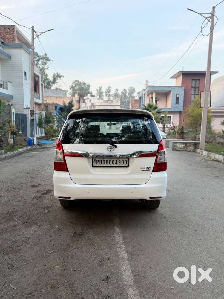 Toyota Innova, 2014