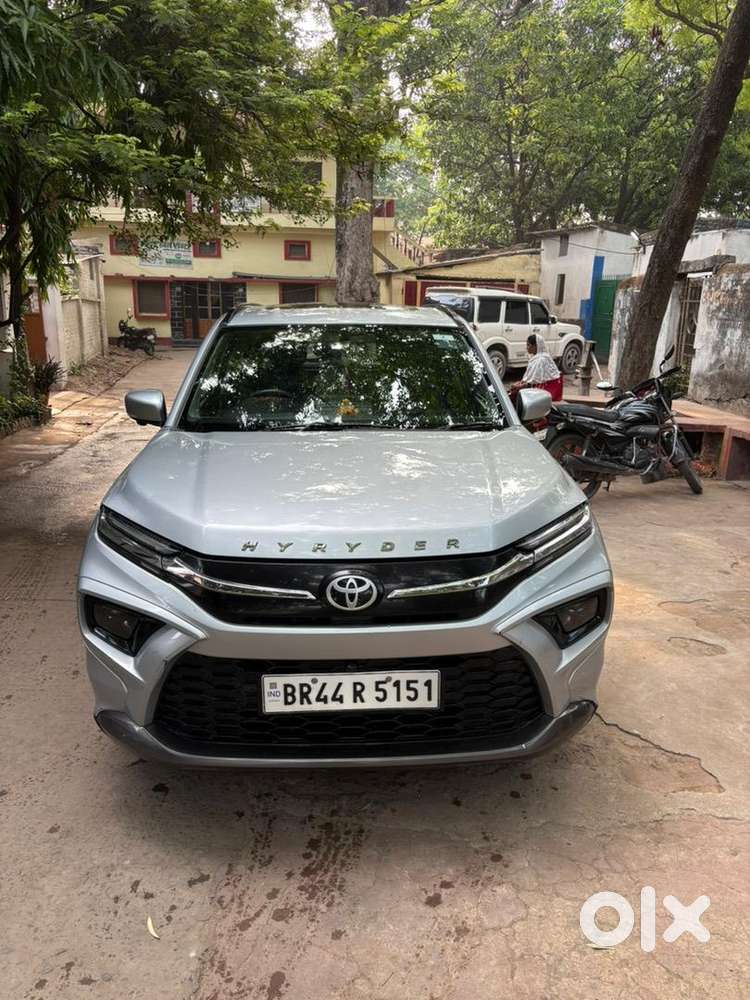 Toyota Urban Cruiser Hyryder 2023 Petrol Well Maintained
