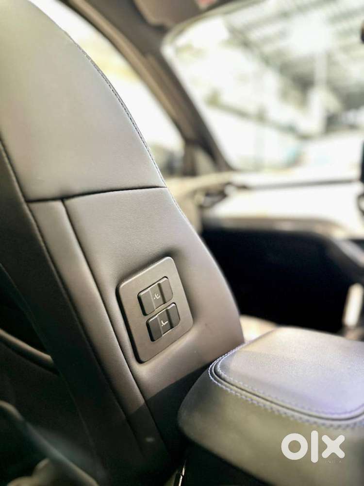 Tata Safari 2.0 Xza Plus 6 S Dark Edition, 2023, Diesel